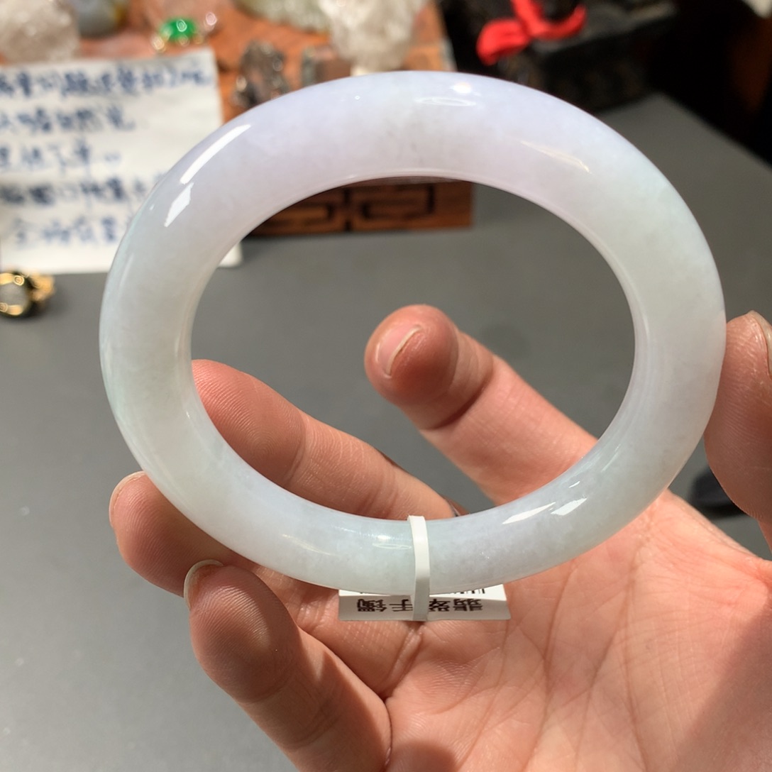 翡翠手镯未镶嵌55.6圆条