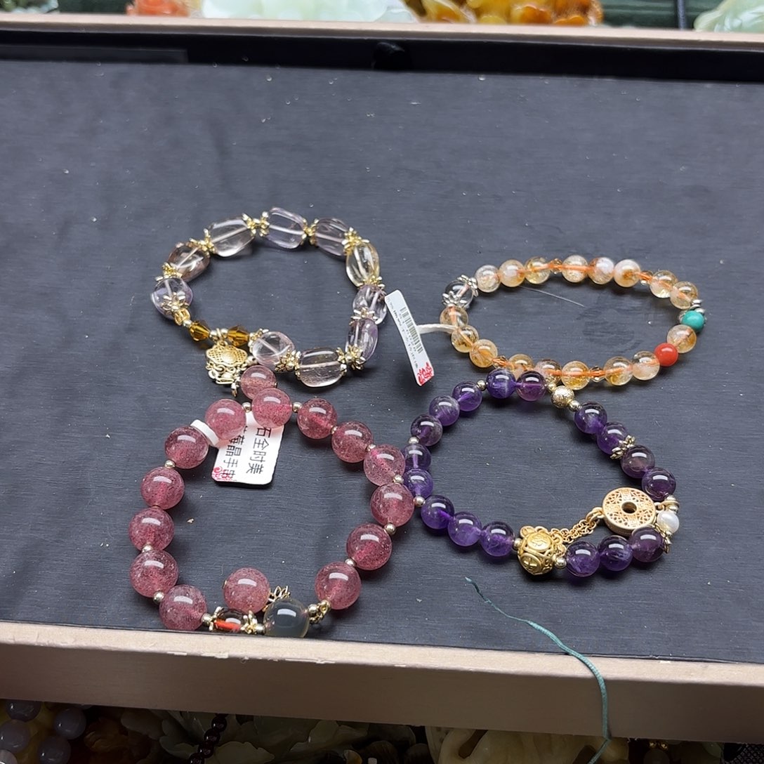 思***忆蛇纹石玉未镶嵌吊坠