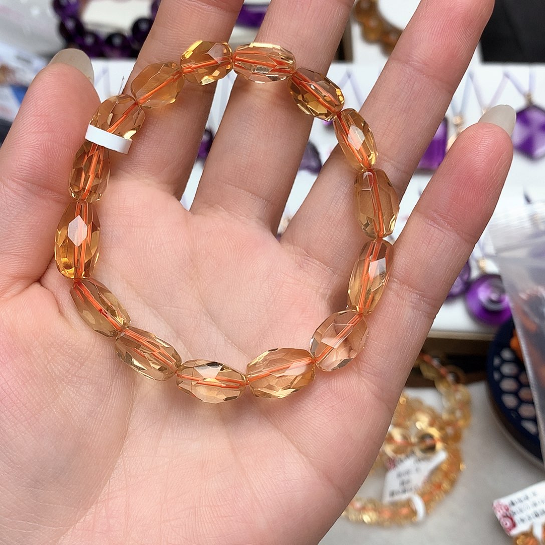 淡****珠宝半成品未镶嵌黄晶L 切面款