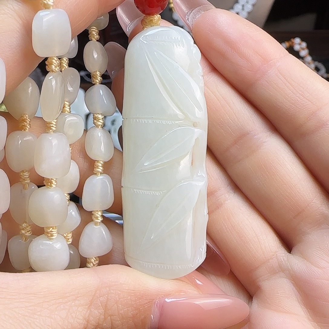 和田玉未镶嵌颈饰定制发货