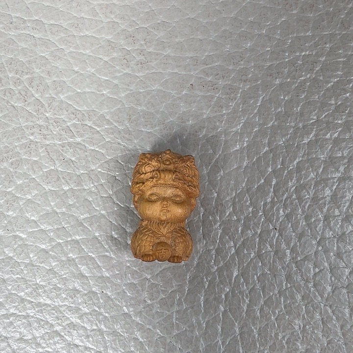 檀香木无事牌老山檀小龙人