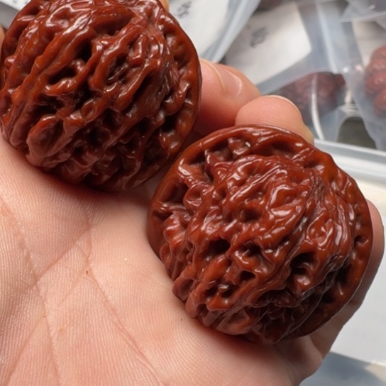 M***柏文玩核桃吊坠楼子075