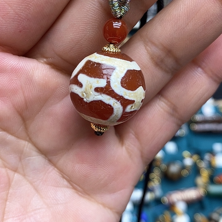 玛瑙/玉髓颈饰合金