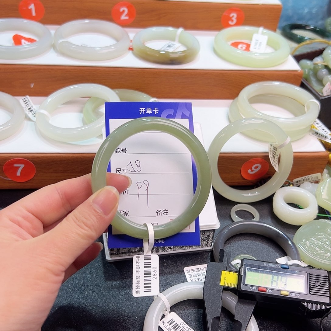 未镶嵌手镯和田玉梦****开