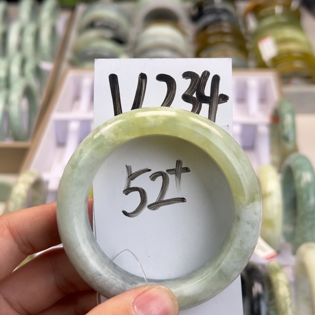 岫玉手镯未镶嵌天然岫玉微瑕