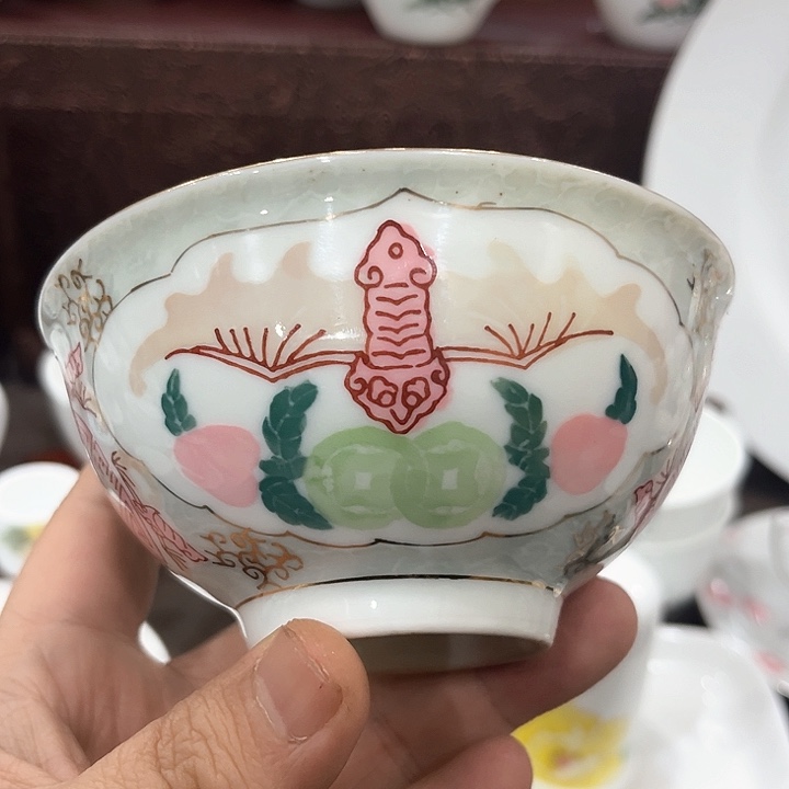 釉下五彩的瓷器和，