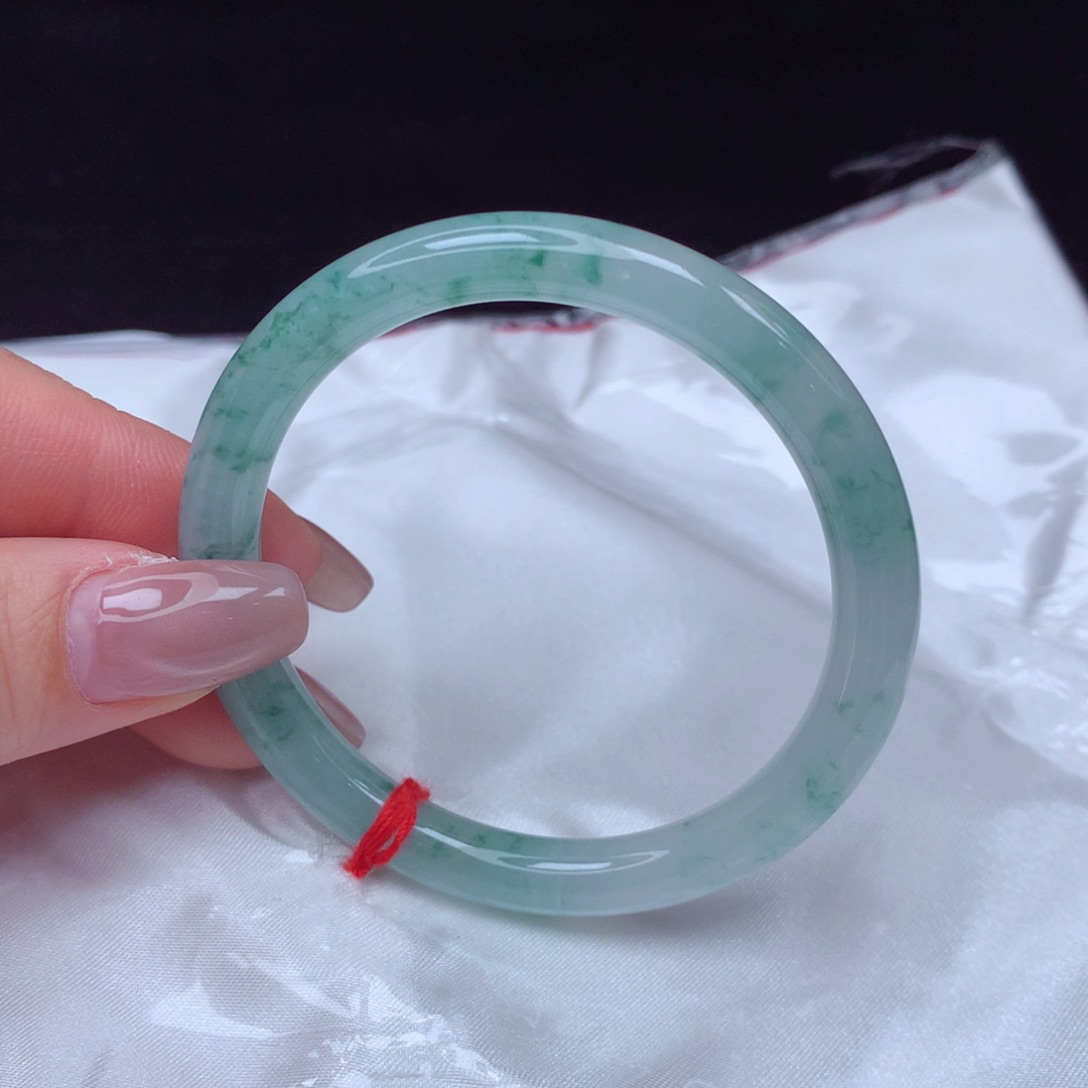 翡翠手镯未镶嵌手镯52