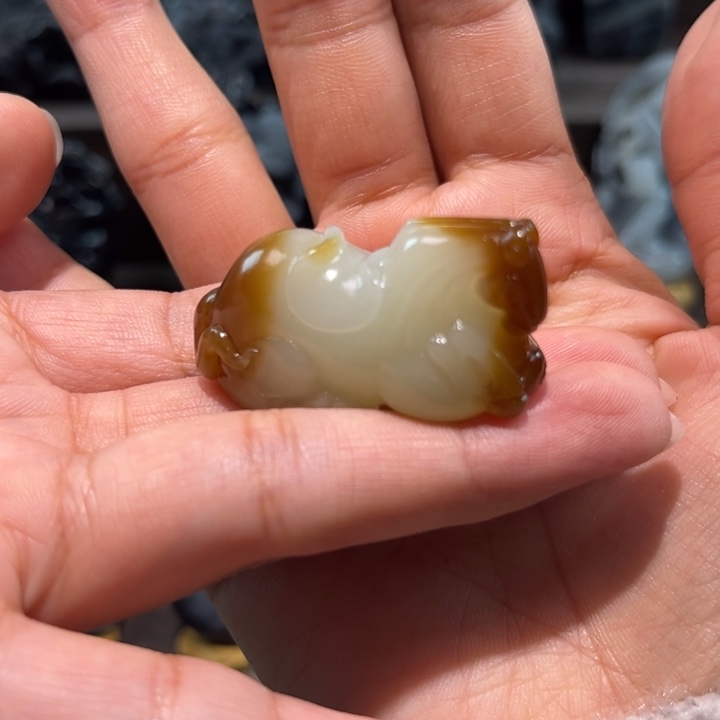 和田玉未镶嵌吊坠(不含链)