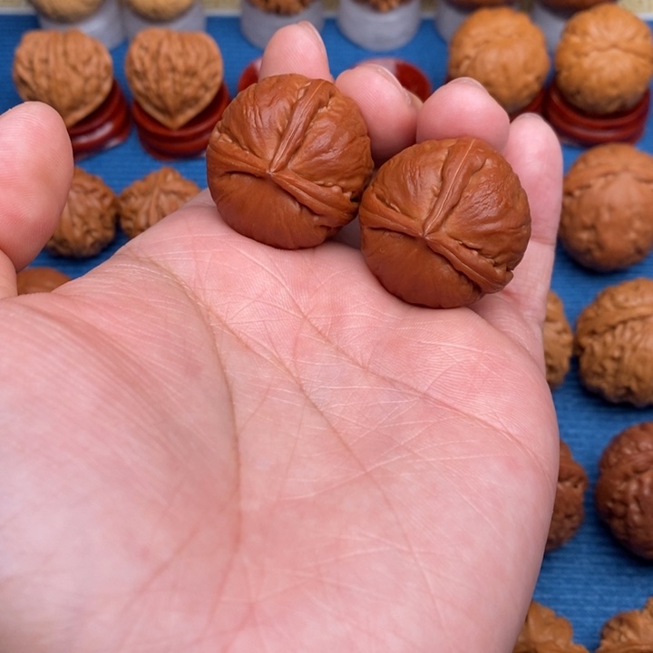 刷***刷文玩核桃把件三棱