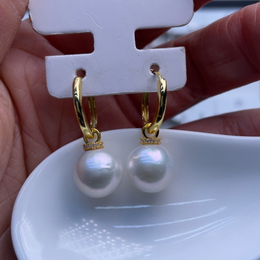 淡水珍珠未镶嵌耳饰