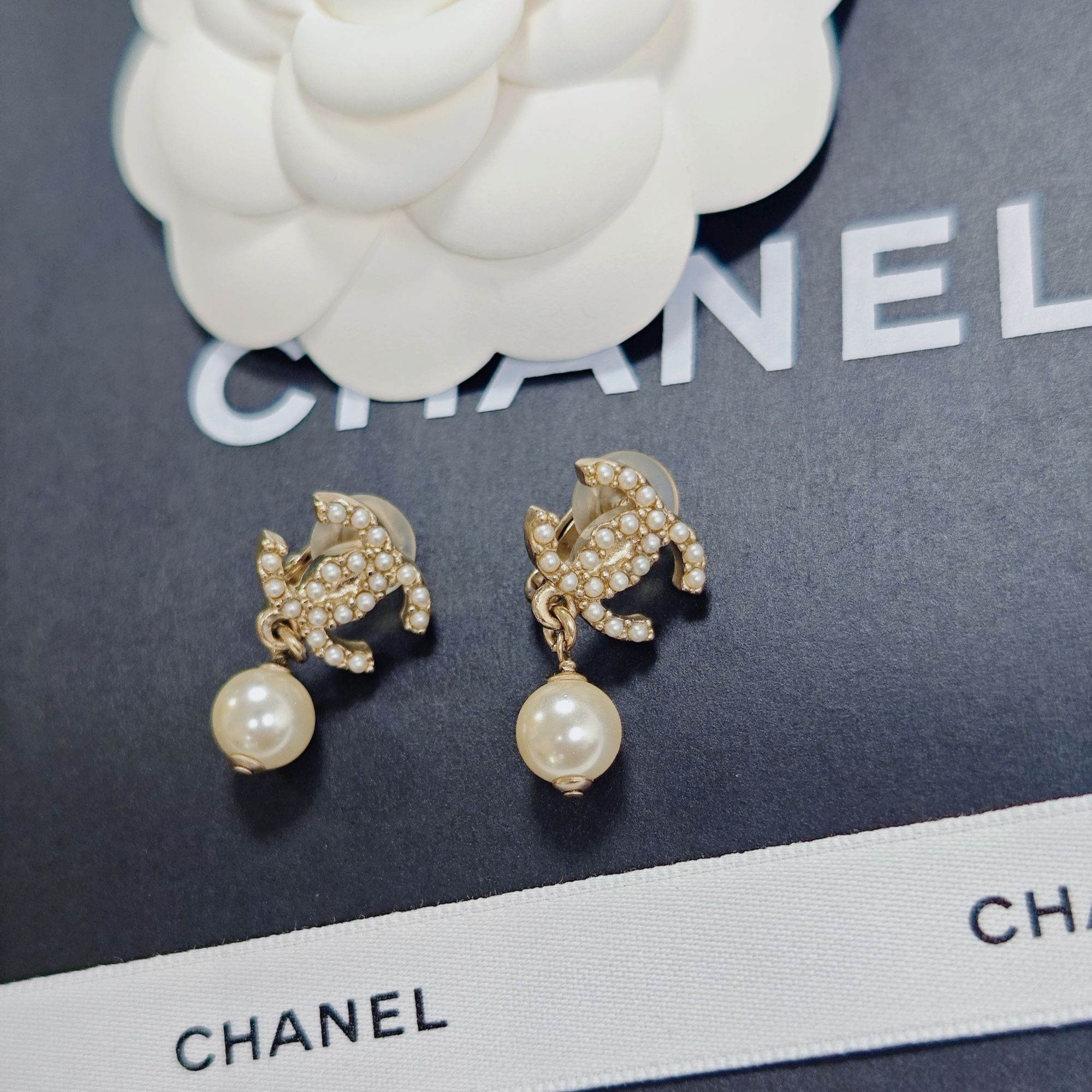 99新 Chanel/香奈儿 耳夹珠珠经典精致气质时尚