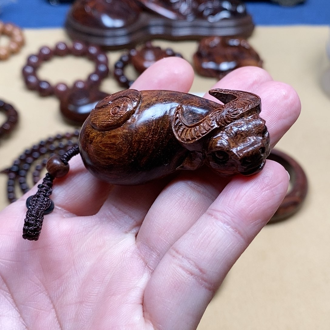 【闪购商品】黄花梨/降香黄檀把件好手把件