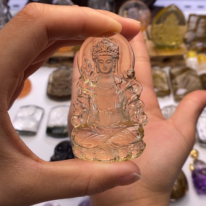 未镶嵌颈饰水晶江**川