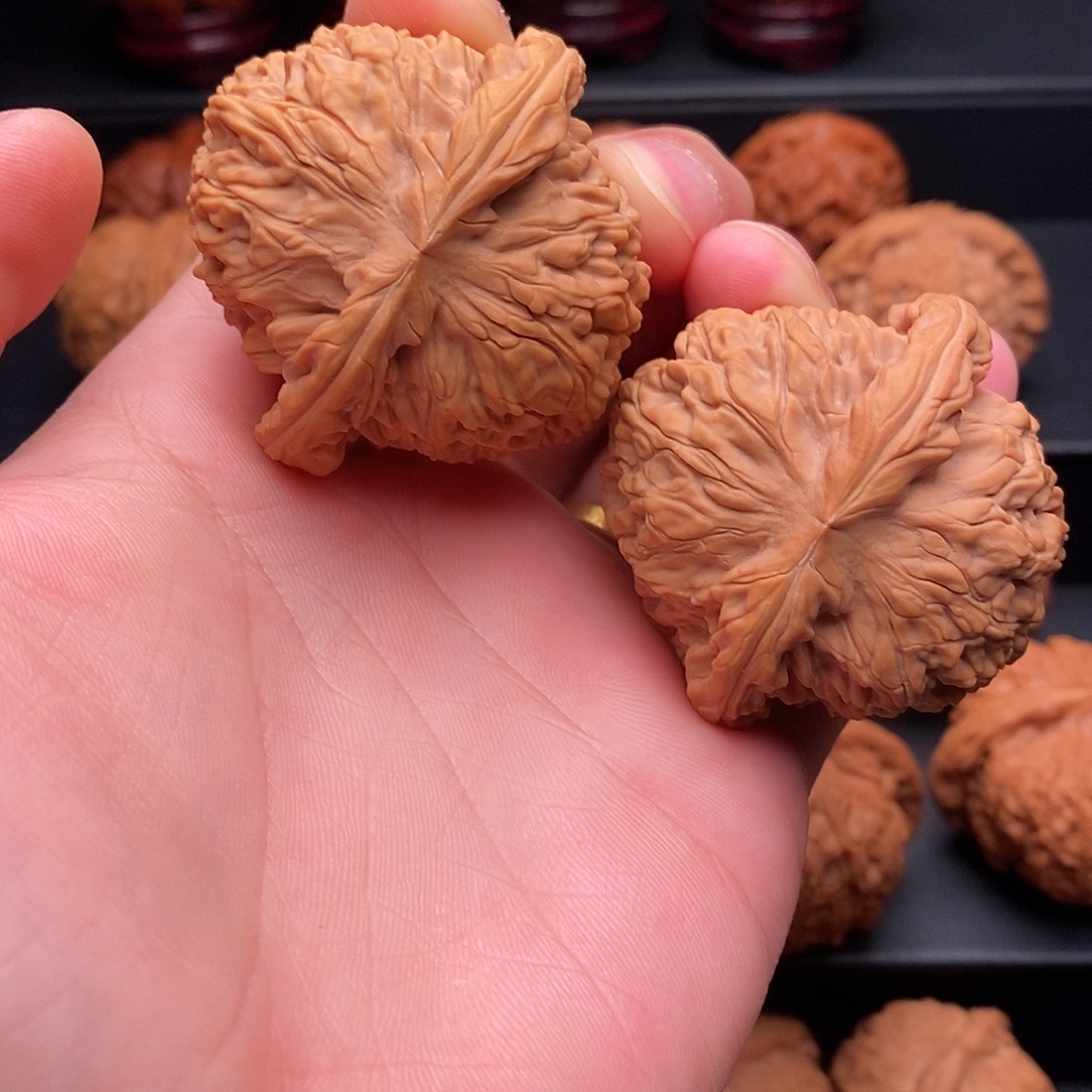 文玩核桃把件任*文核兴