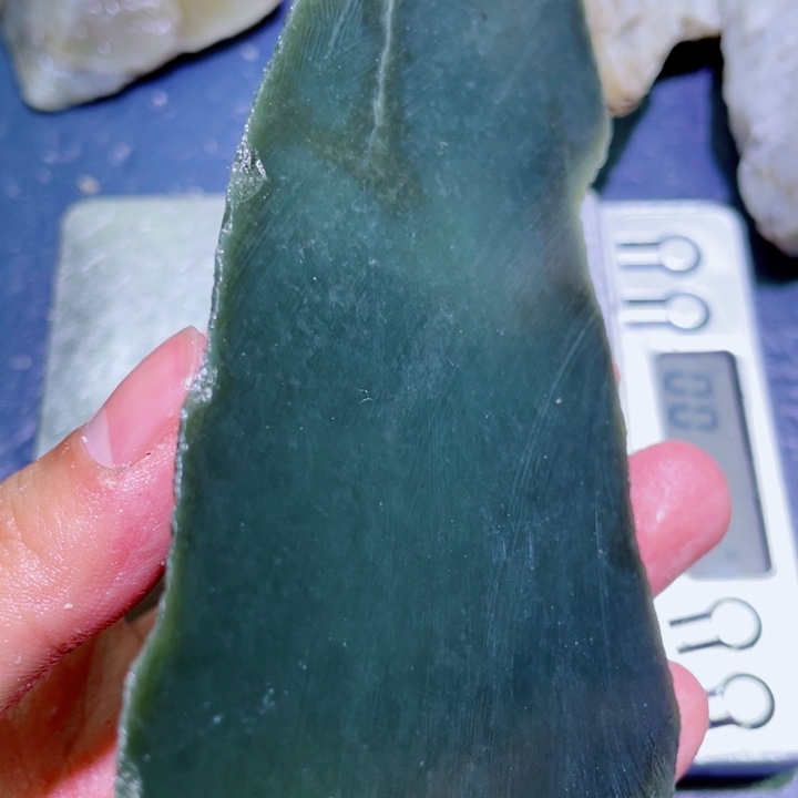 和田玉未镶嵌珠宝半成品