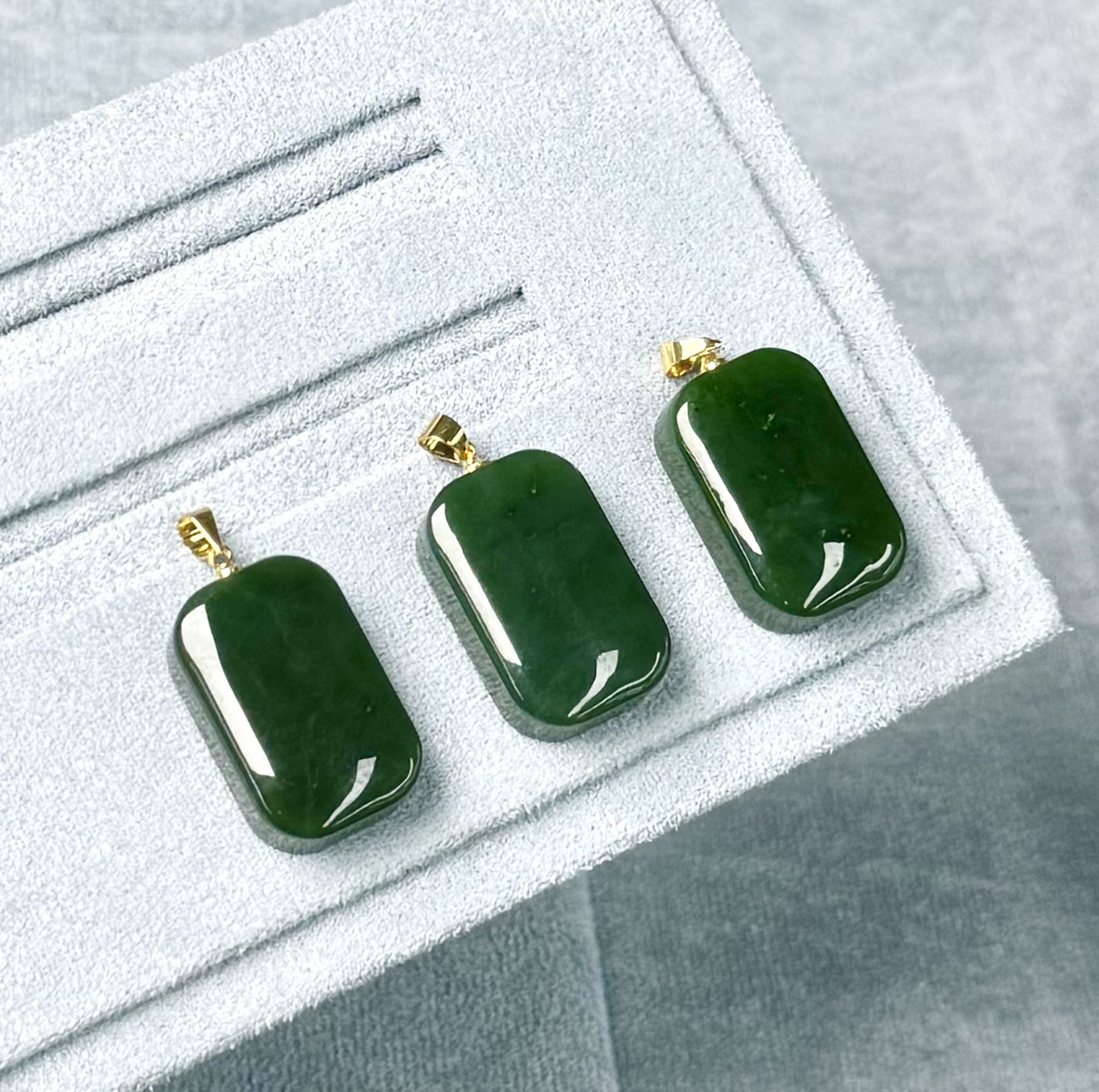 碧玉方糖无事牌·和田玉锁骨吊坠多样性发其一