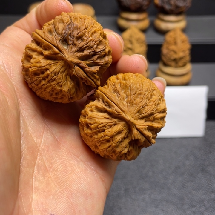 文玩核桃吊坠F绣球40