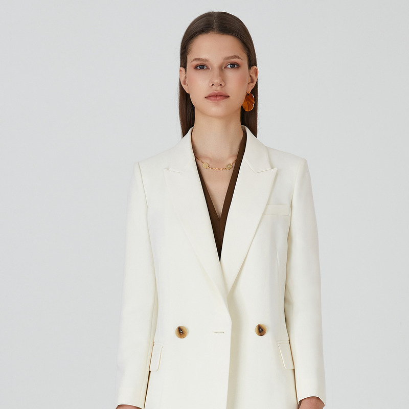 【九月】莱芙艾迪儿时尚外套1E3W55114