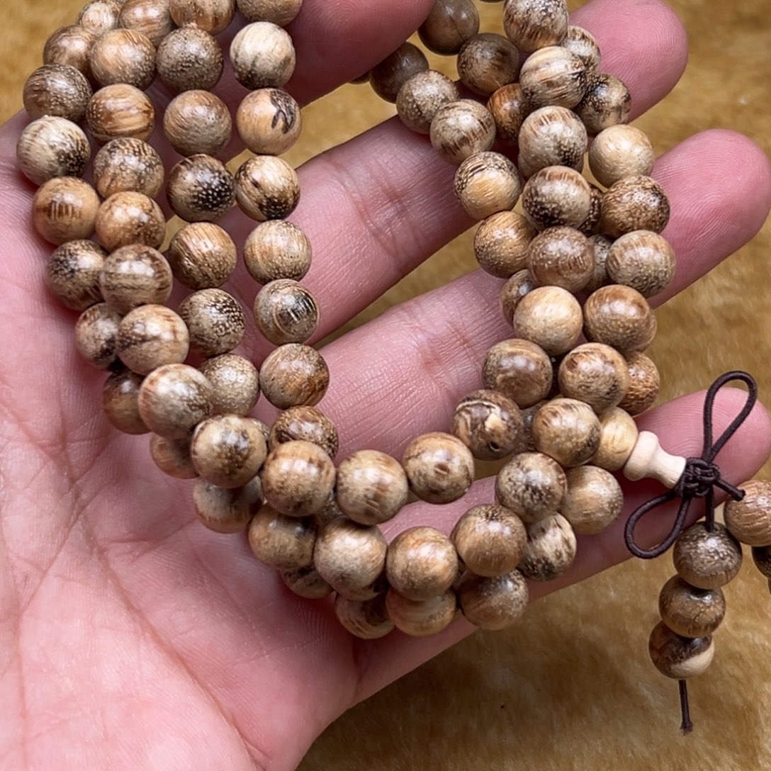 只买单纯的吊坠，没带链子，属的性质。