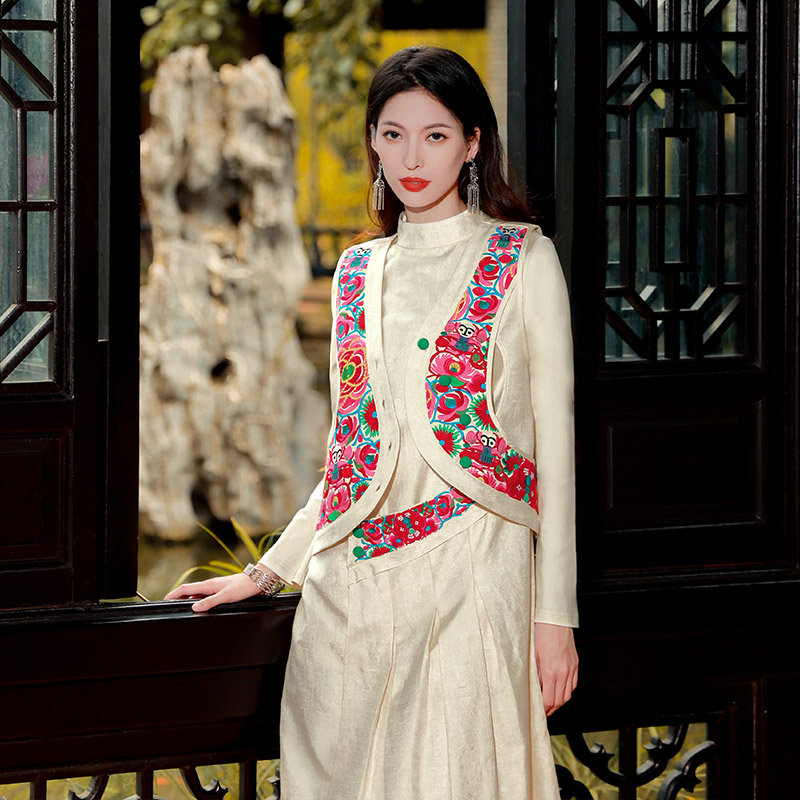 【新春宠粉价-风花雪月】杨丽萍设计官方民族风新中式刺绣提花马甲