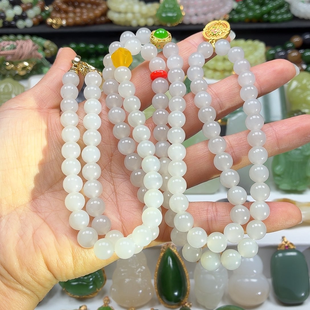 和田玉未镶嵌颈饰