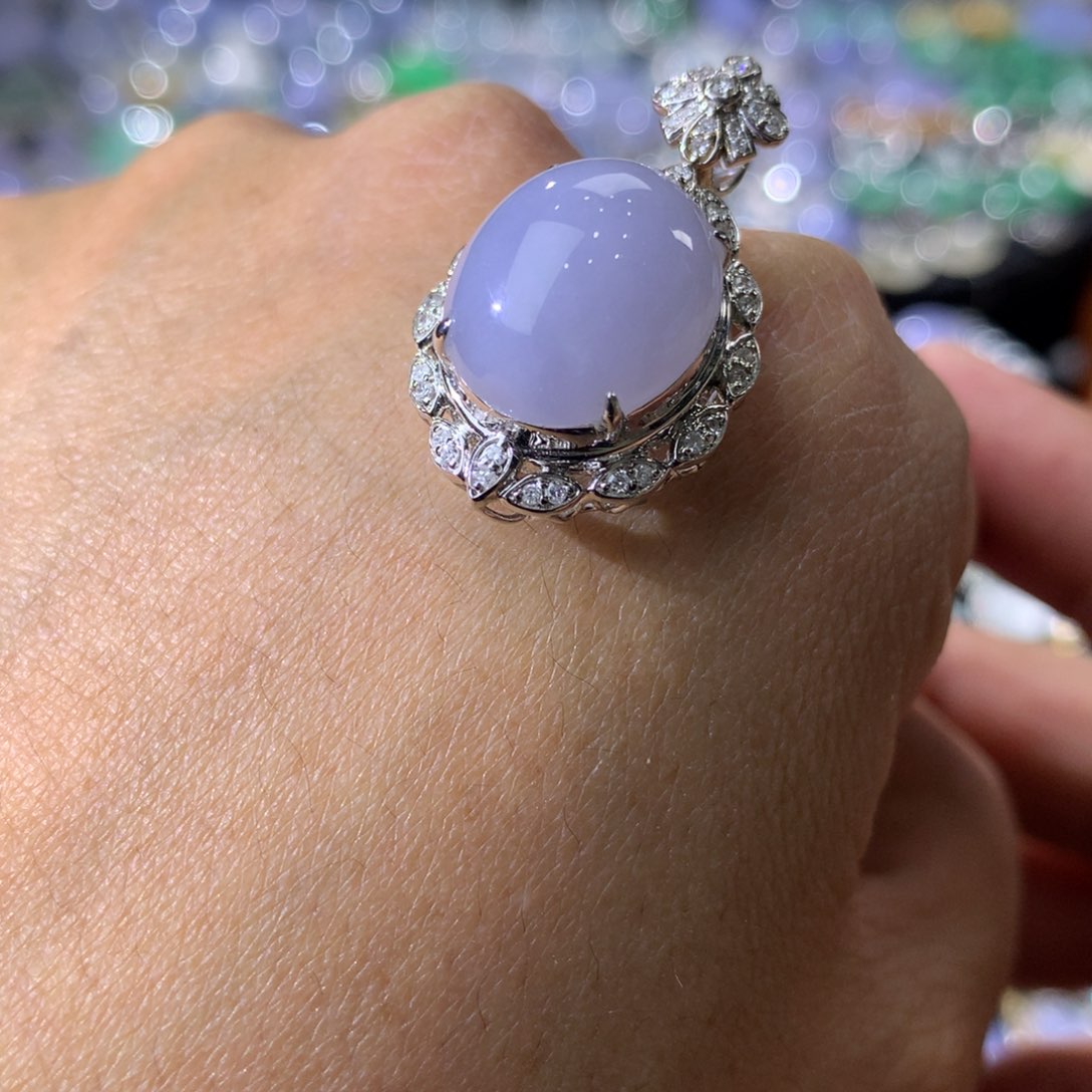 翡翠吊坠(不含链)18K金镶嵌