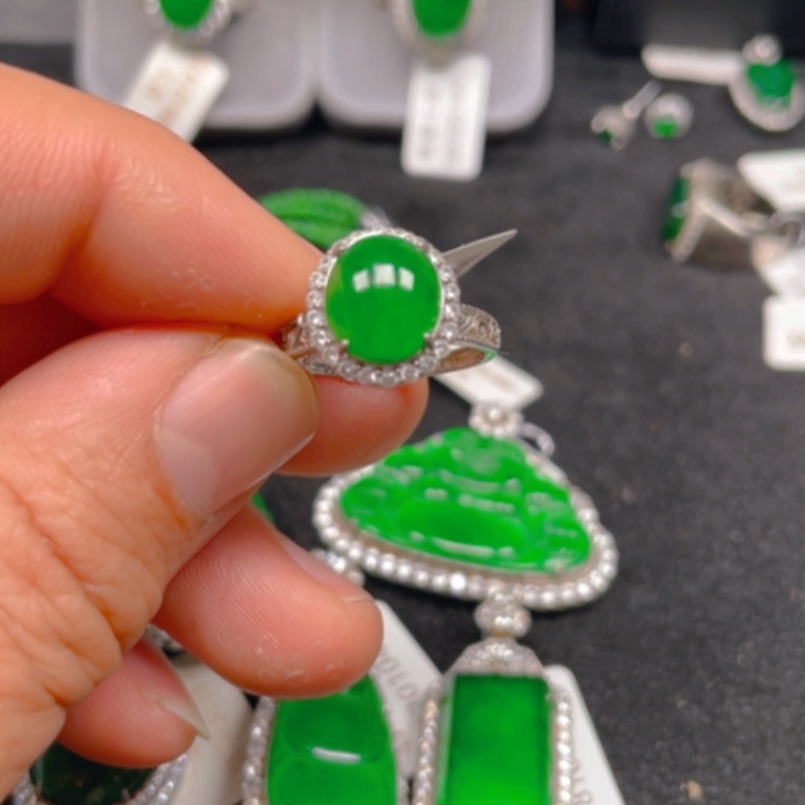 【闪购商品】翡翠颈饰银S925镶嵌戒指