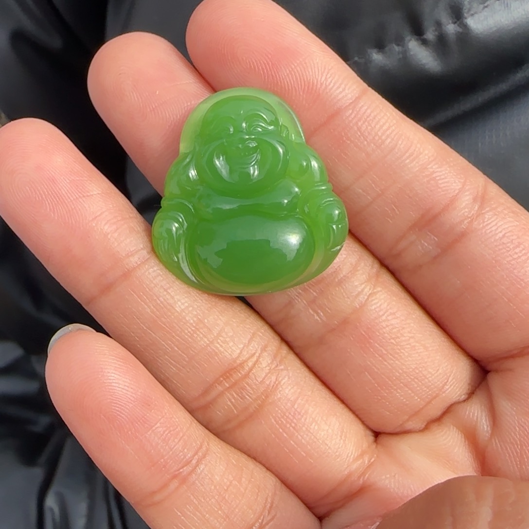 和田玉未镶嵌颈饰后*日