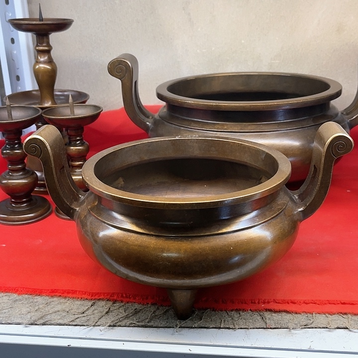 里拉门路口摸摸门墨迹