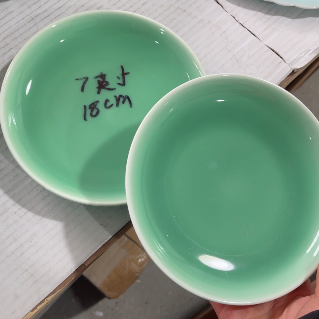 瓷片哈哈哈哈和h哈哈哈哈