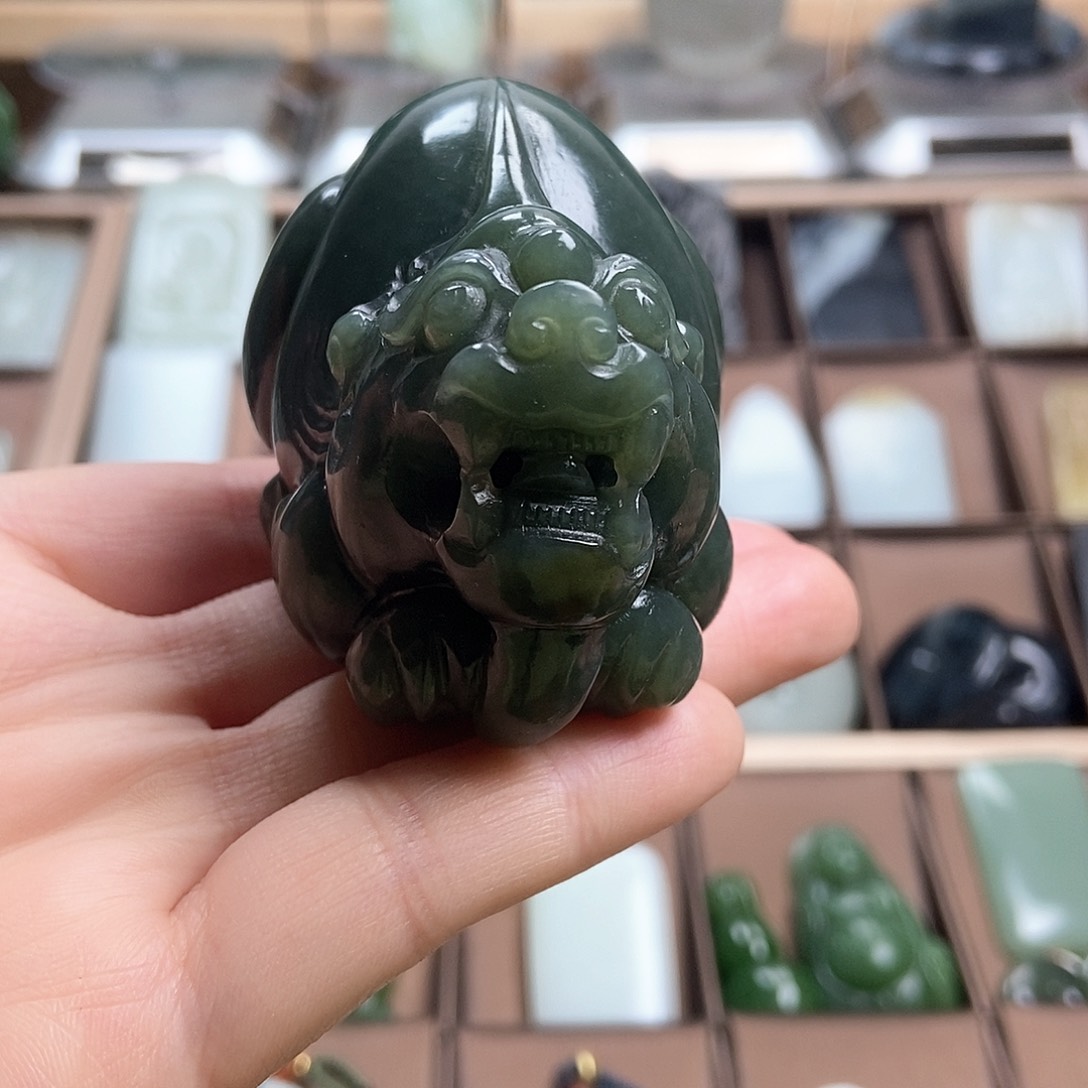 和田玉（糖玉）颈饰未镶嵌