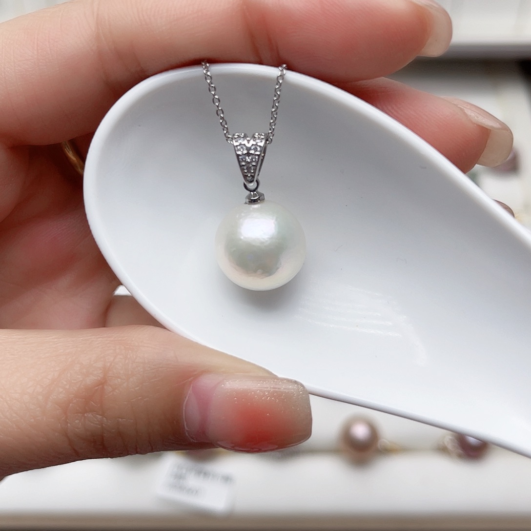 淡水珍珠吊坠(赠链)未镶嵌
