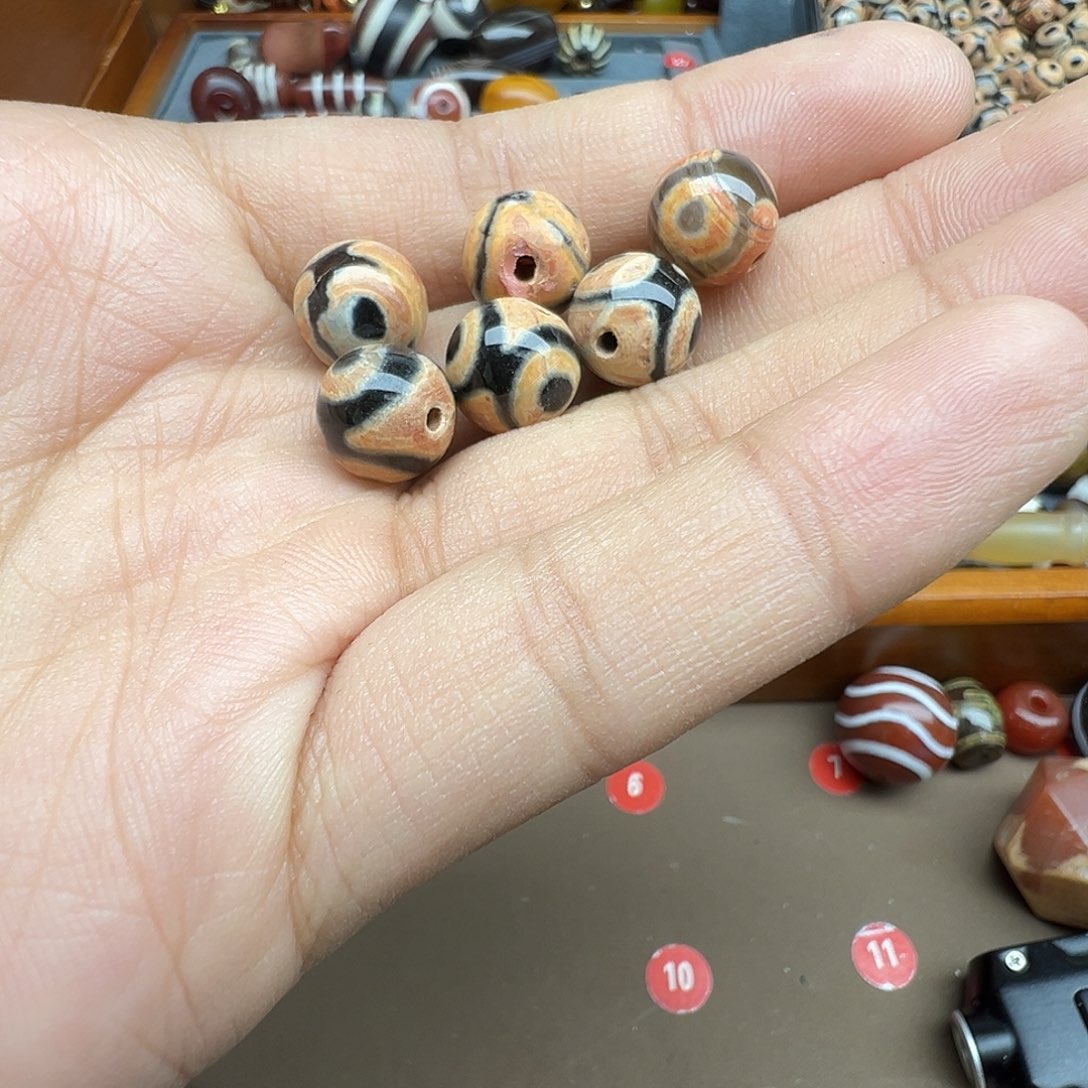 玛瑙/玉髓未镶嵌珠宝半成品