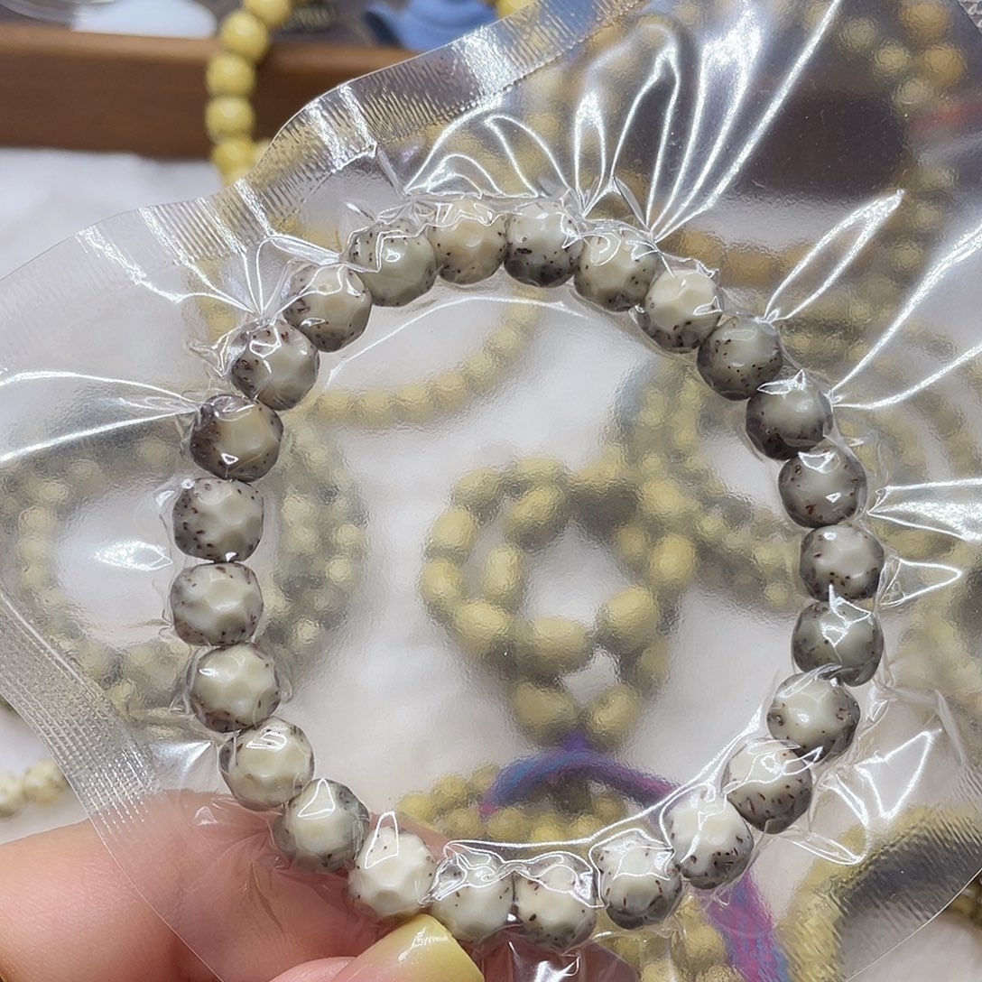 悲***ᅠ吊坠星月菩提石玉料冰糖大留白无相卡9