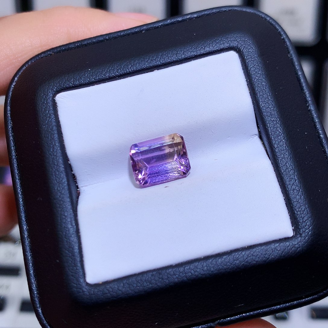 紫晶裸石未镶嵌紫黄晶