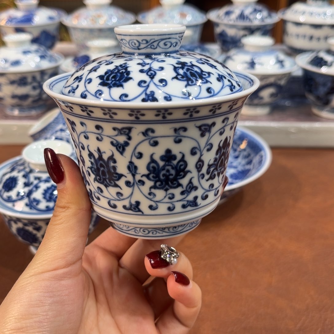 微瑕盖碗。。。。。。。。。。。。