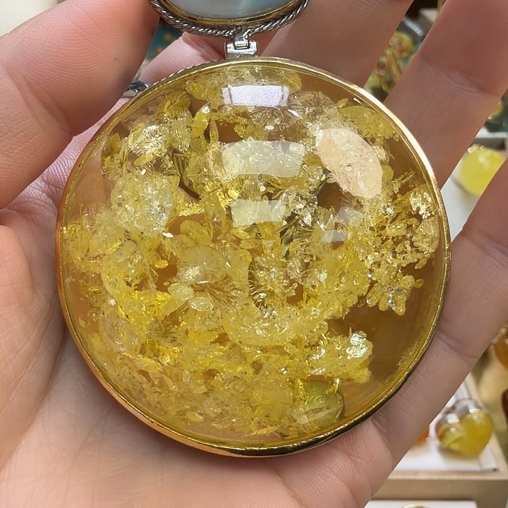 琥珀未镶嵌珠宝奇石