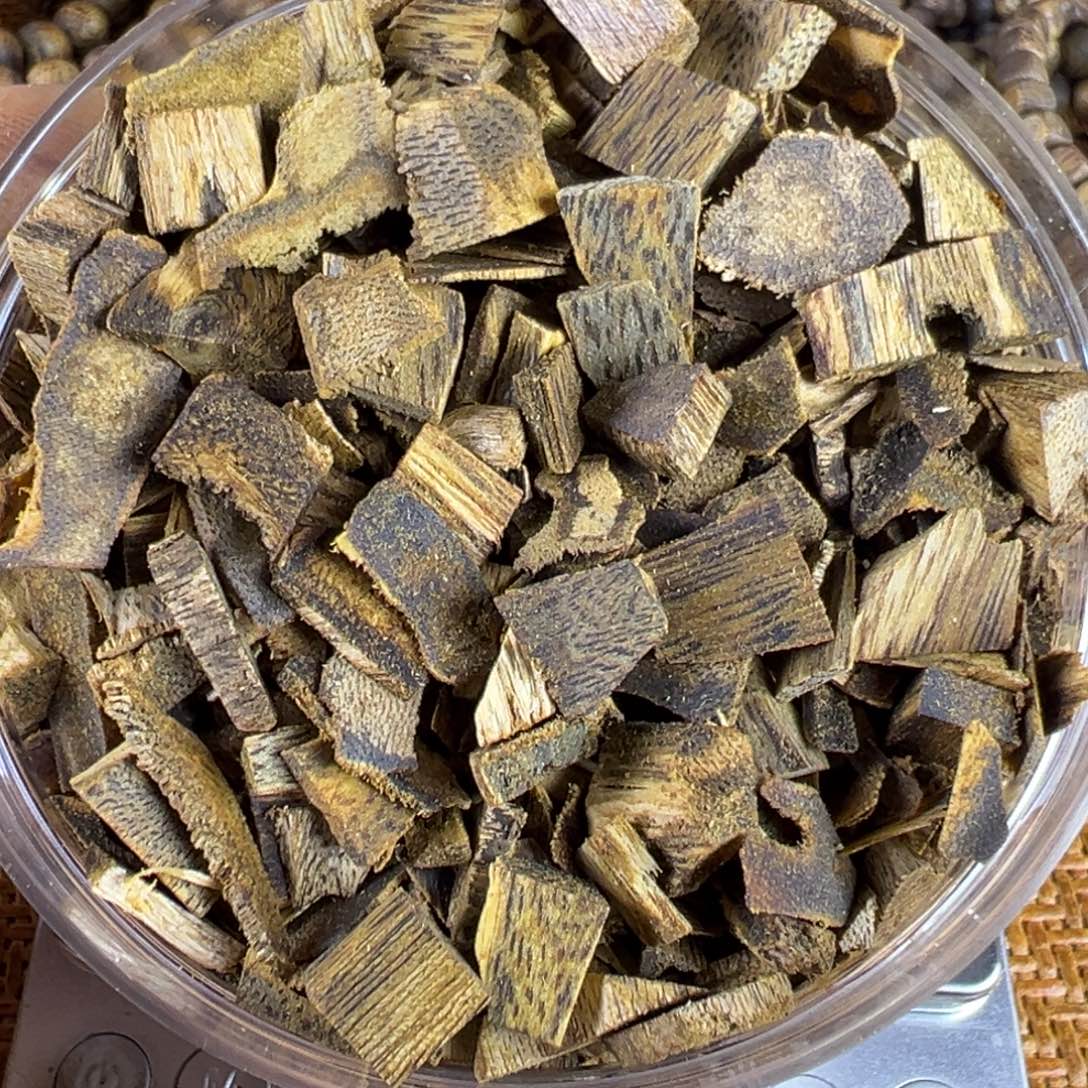 沉香沉香碎屑高油碎料100克