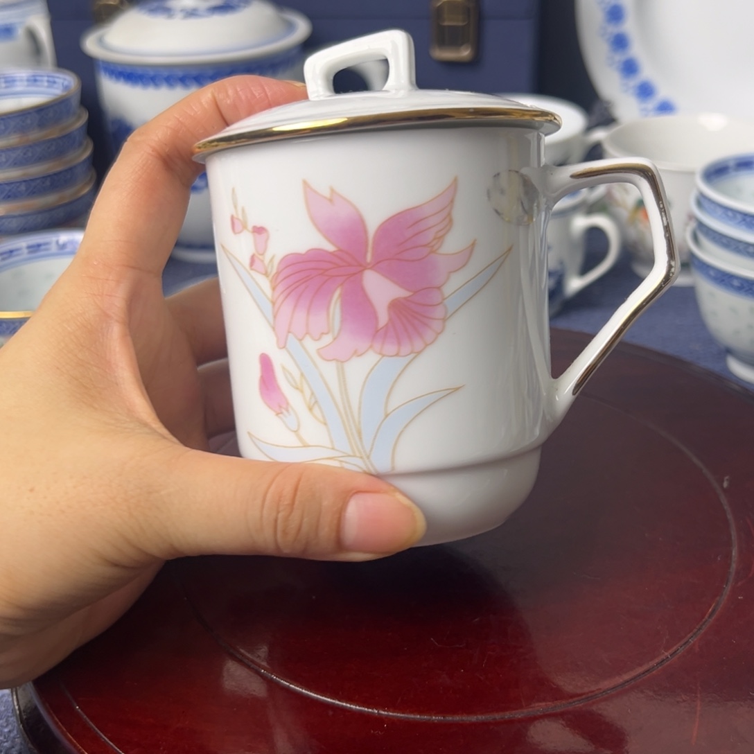 景德镇陶瓷艺术品