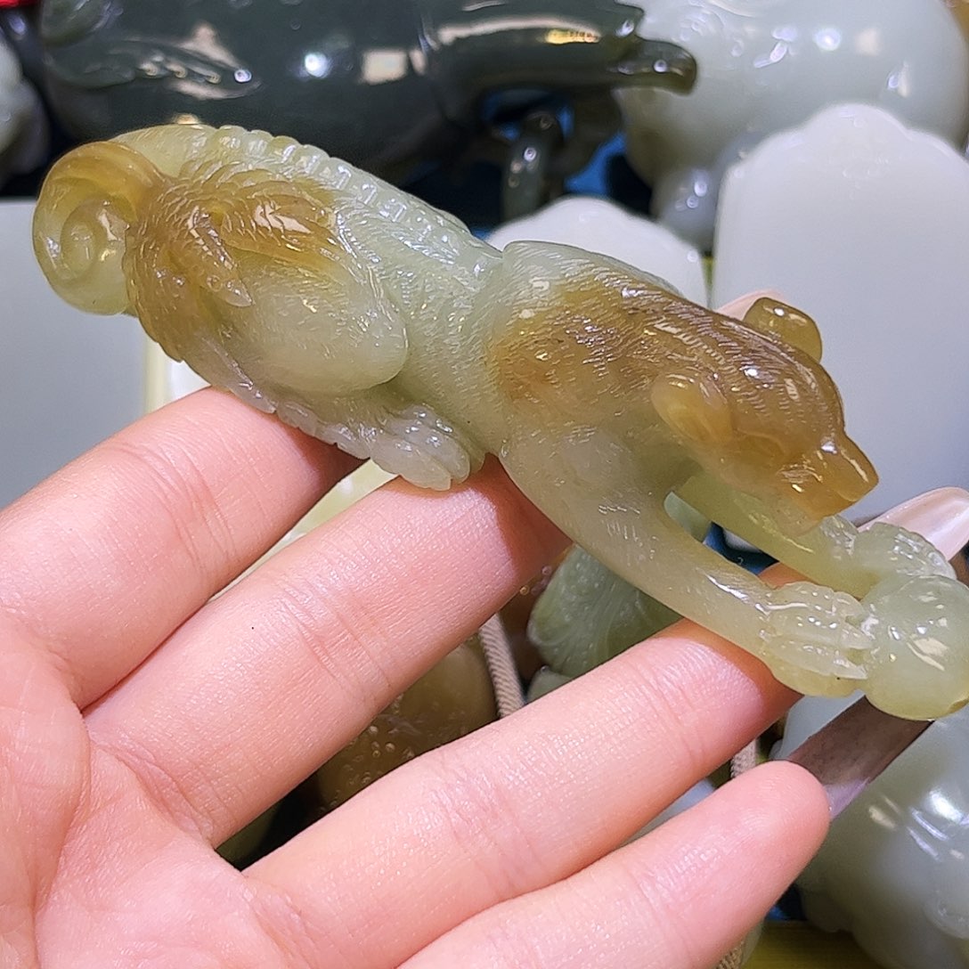 未镶嵌和田玉挂件