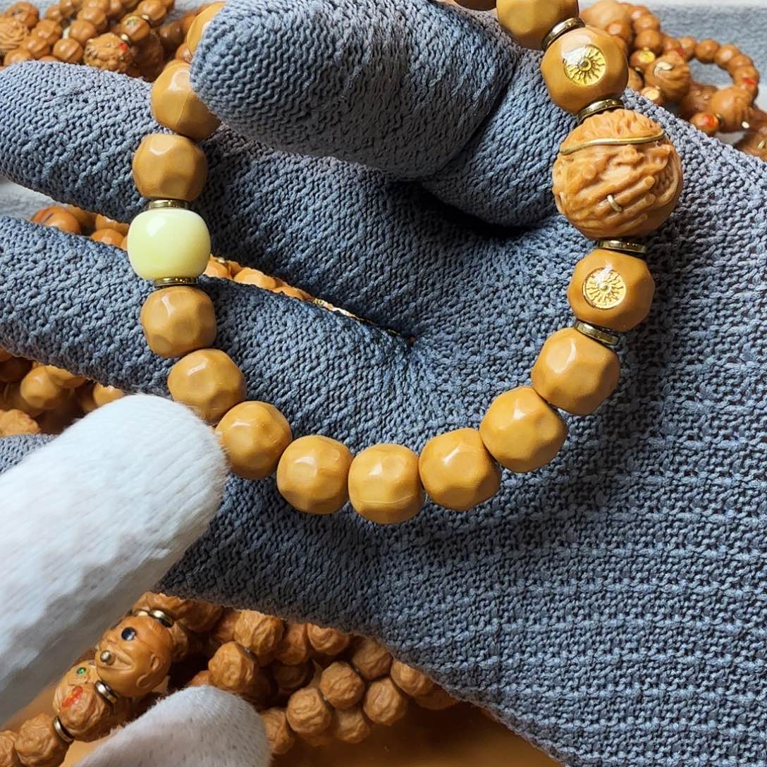 手串猴头核桃10奶酪