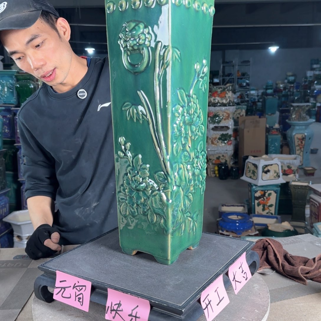 一风堂石湾花盆。