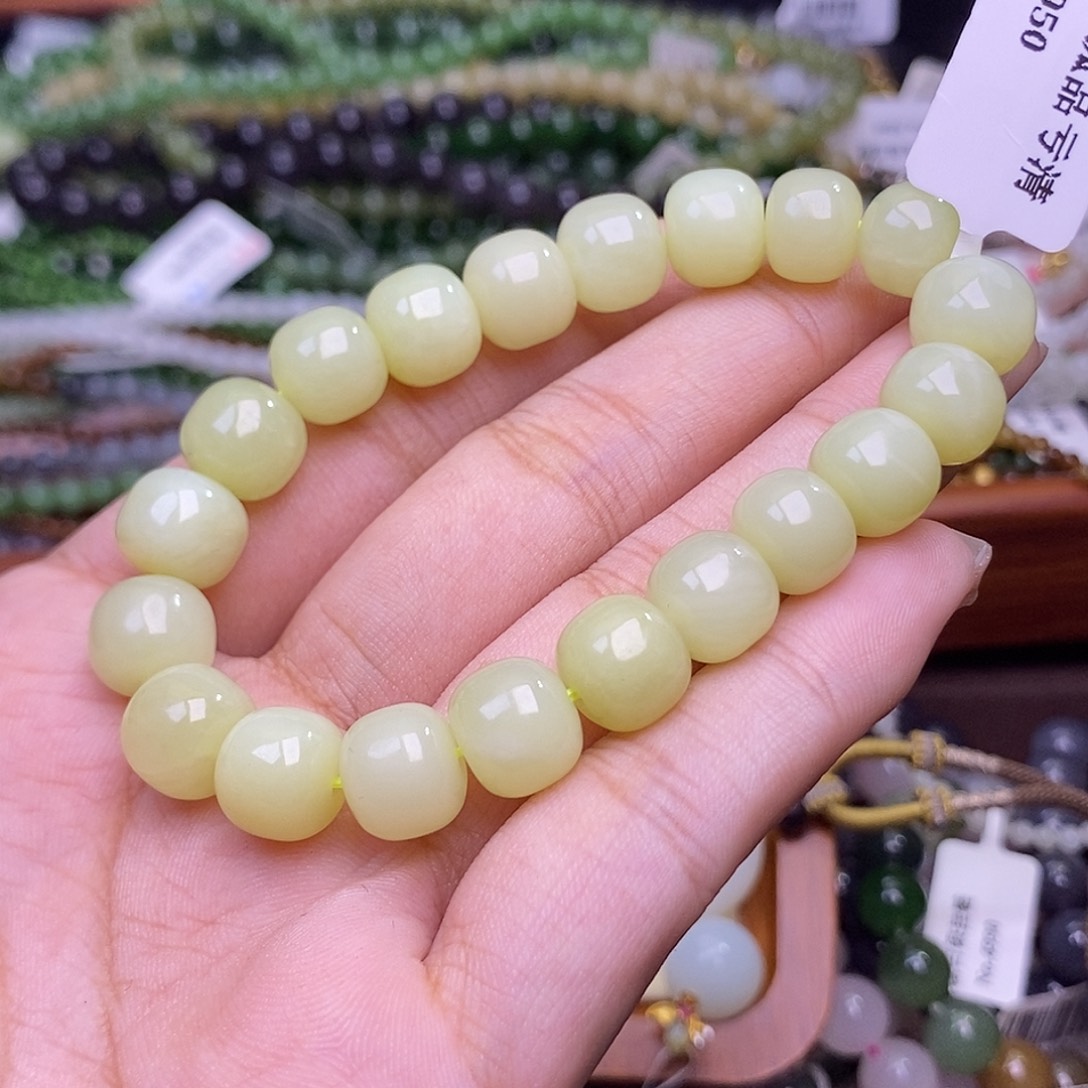 和田玉未镶嵌颈饰黄口老型手串10mm