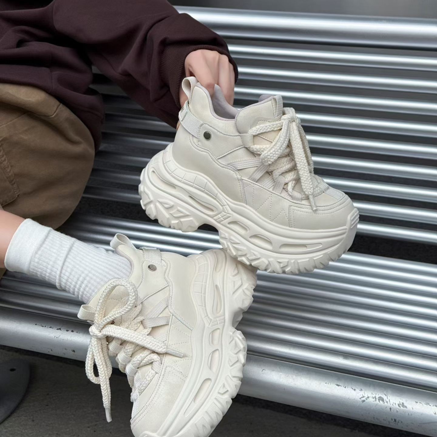 冬季加绒内增高超轻底百搭时尚休闲老爹鞋