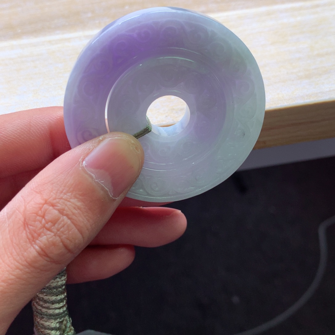 翡翠颈饰未镶嵌吊坠