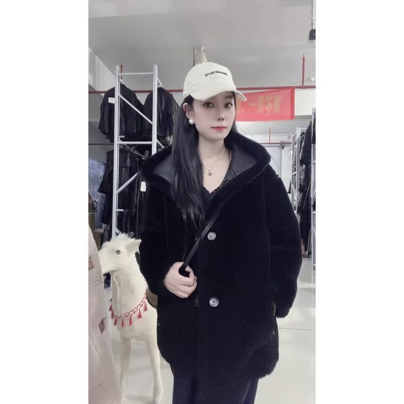 新款羊皮羊毛女连帽百搭时尚休闲洋气外套潮款两面穿【1136】