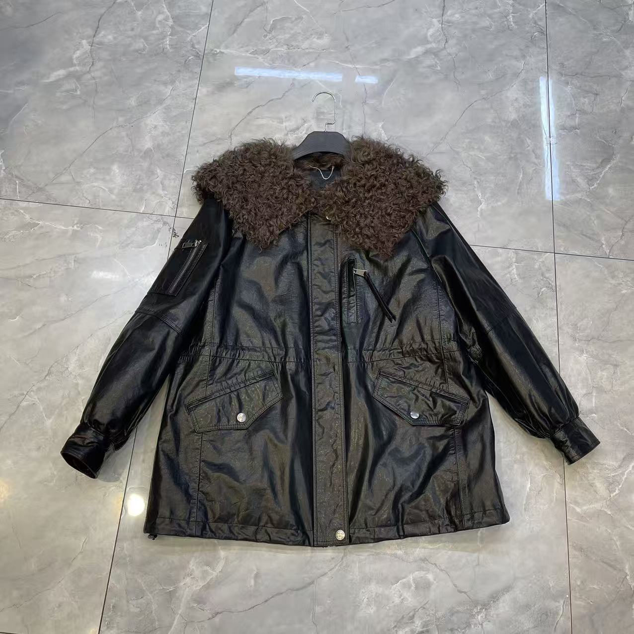 由米-2025女款皮衣冬季时尚休闲黑色韩版设计师25261