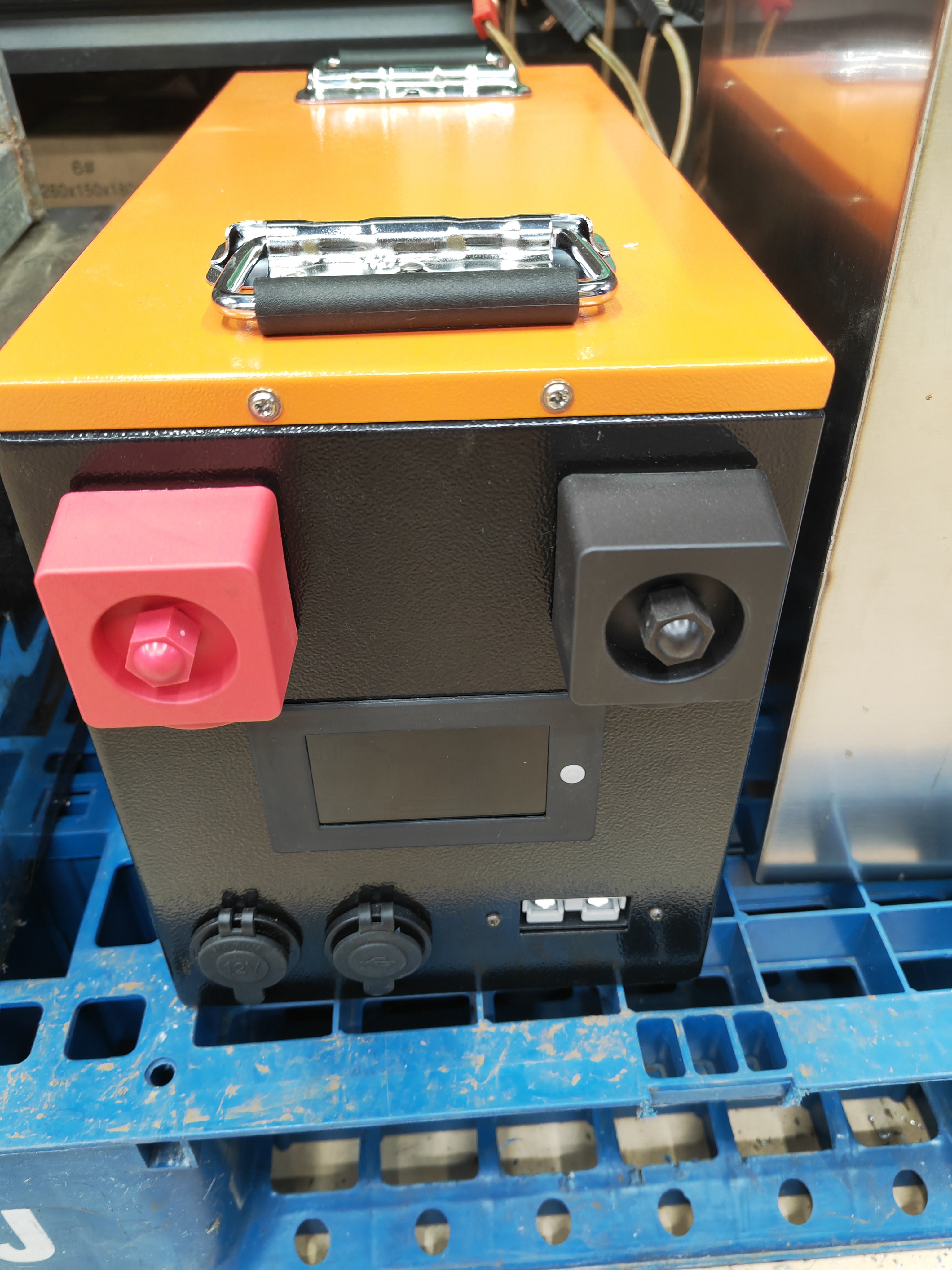 户外移动储能锂电池 12V  3580WH