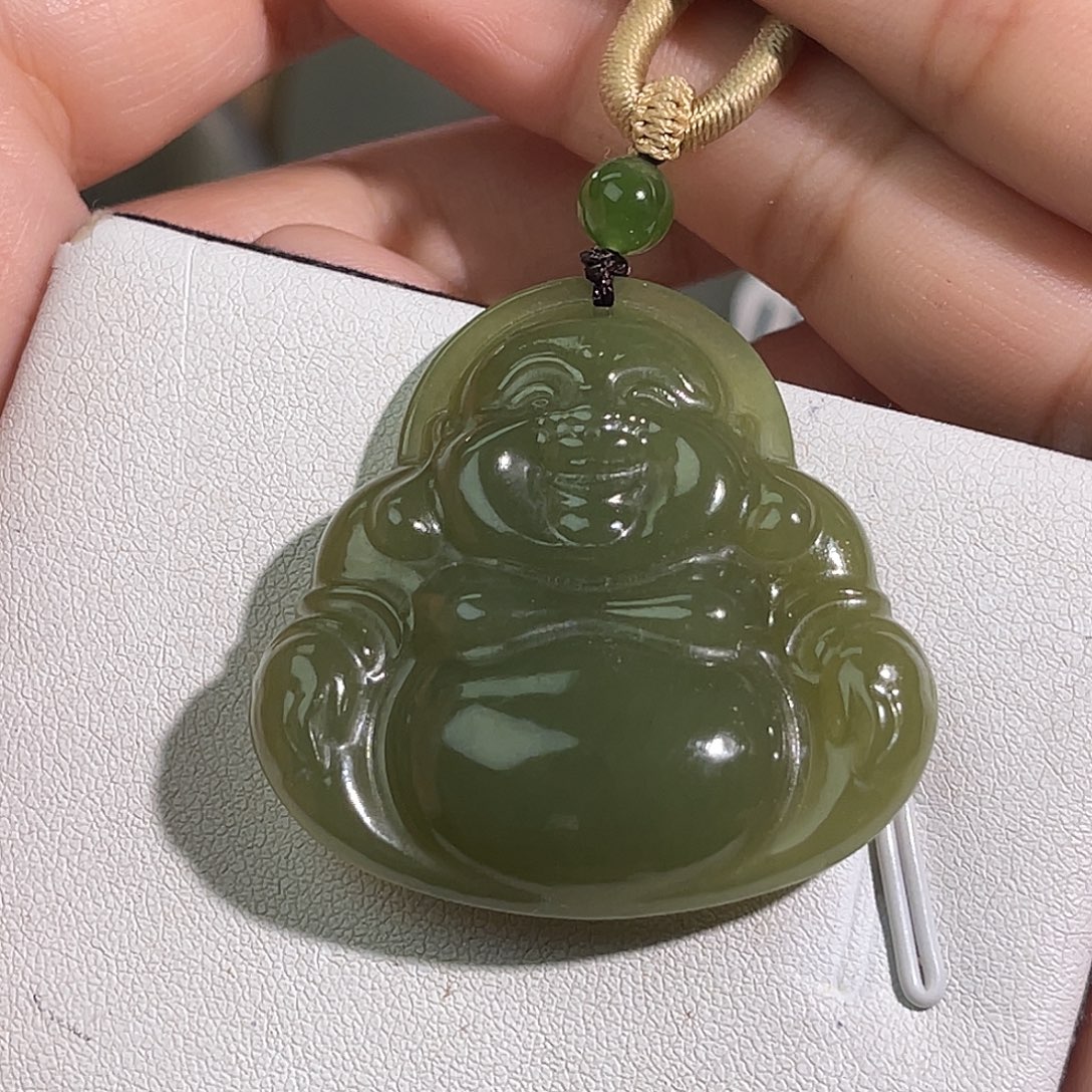 小***7和田玉未镶嵌颈饰