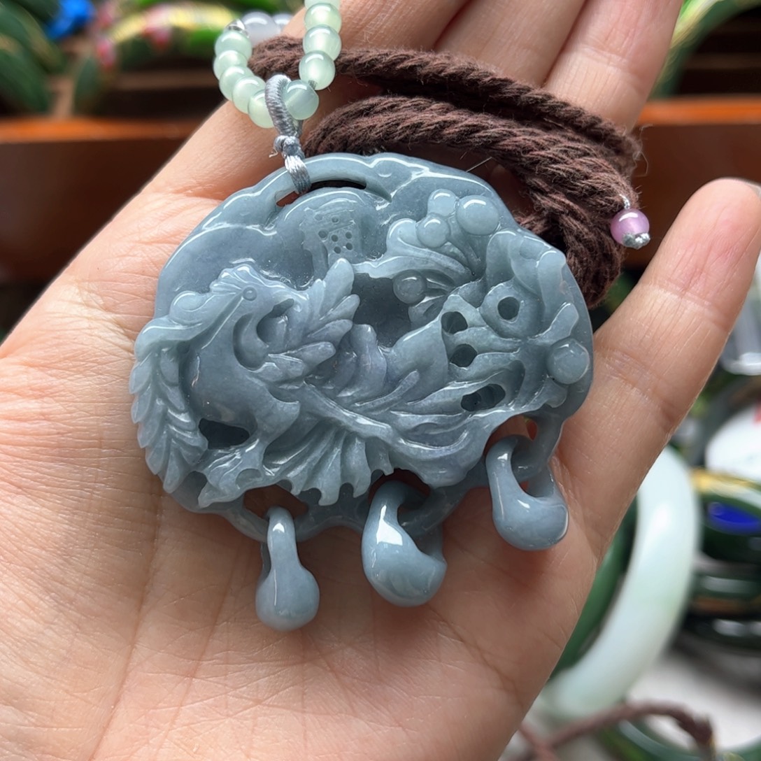 翡翠未镶嵌颈饰8888888888888